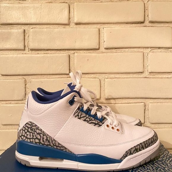 Air Jordan 3 Retro 'Washington Wizards' 2023 Size 9 - Picture 2 of 10